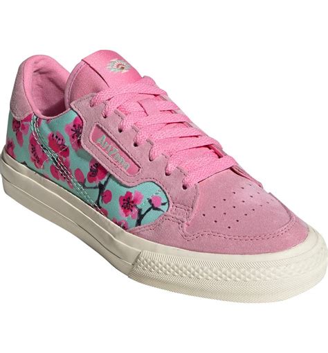 adidas Originals Women's Arizona Tea Edition Vulc Fashion 